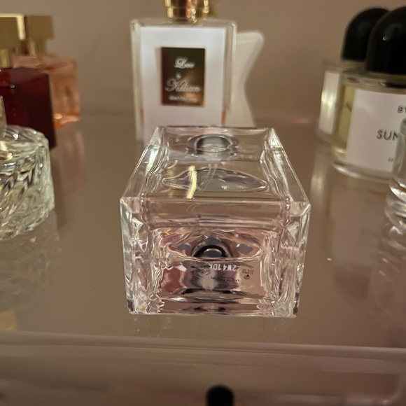 Prada Infusion de Rose - Picture 4 of 5